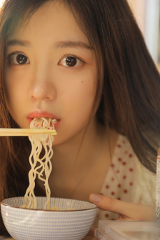 14大美女泳装视频